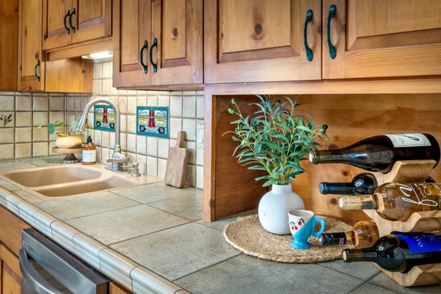 20990 Tiger Tail Rd, Grass Valley, CA 95949