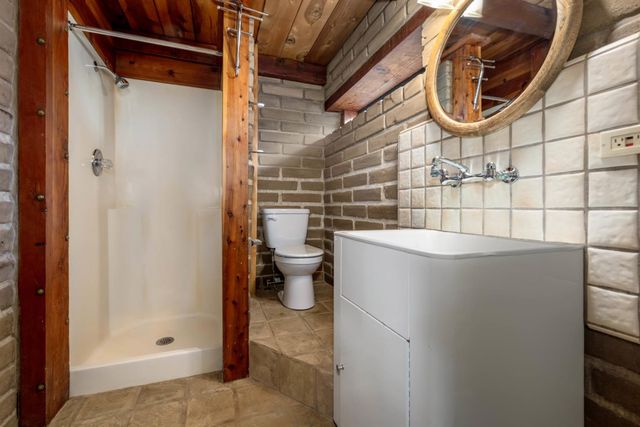 20990 Tiger Tail Rd, Grass Valley, CA 95949