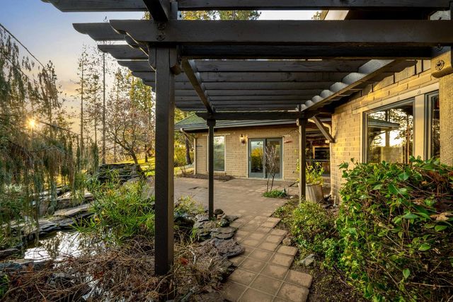 20990 Tiger Tail Rd, Grass Valley, CA 95949