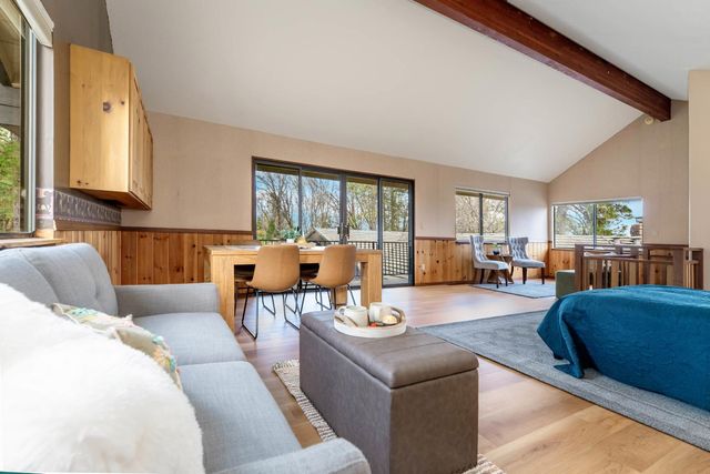 20990 Tiger Tail Rd, Grass Valley, CA 95949