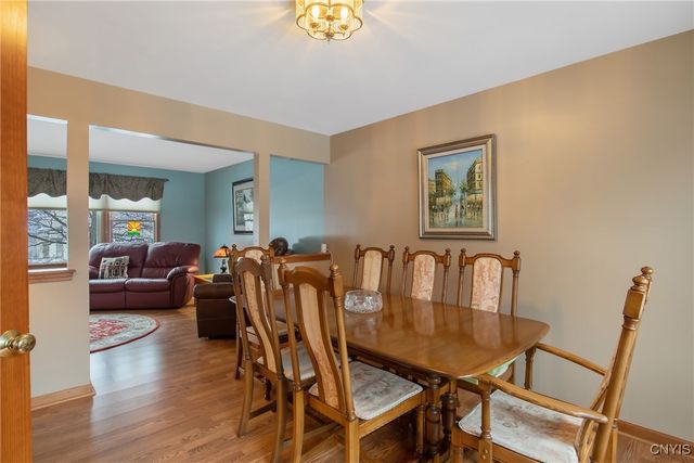 203 Chestnut Hill Drive, Salina, NY 13088