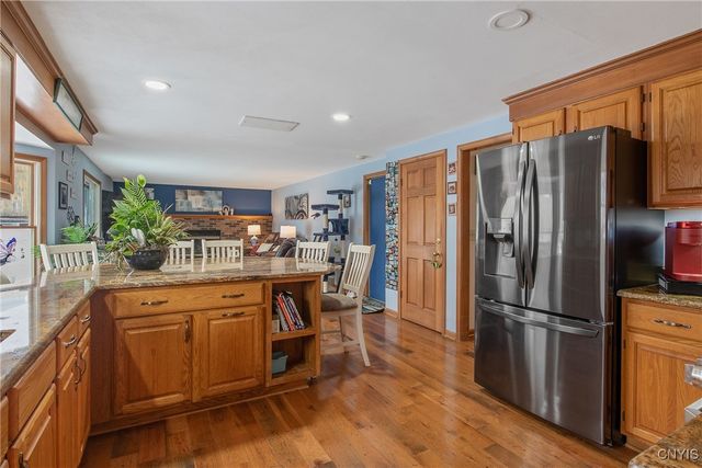 203 Chestnut Hill Drive, Salina, NY 13088