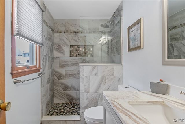 203 Chestnut Hill Drive, Salina, NY 13088