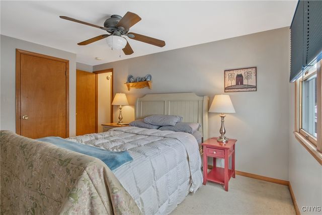 203 Chestnut Hill Drive, Salina, NY 13088