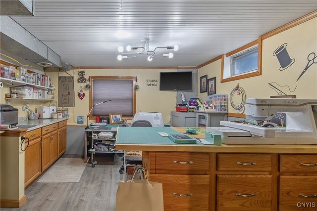 203 Chestnut Hill Drive, Salina, NY 13088