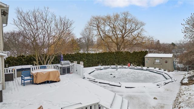 203 Chestnut Hill Drive, Salina, NY 13088