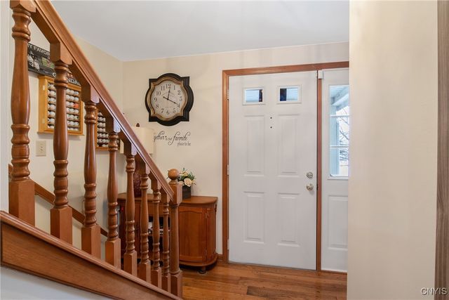 203 Chestnut Hill Drive, Salina, NY 13088