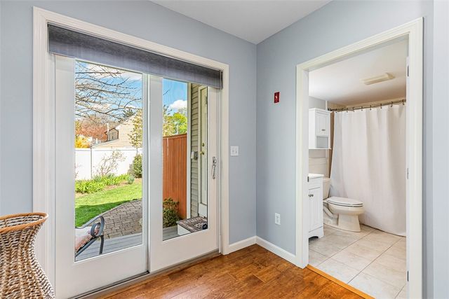 15 Shore Drive, Barrington, RI 02806