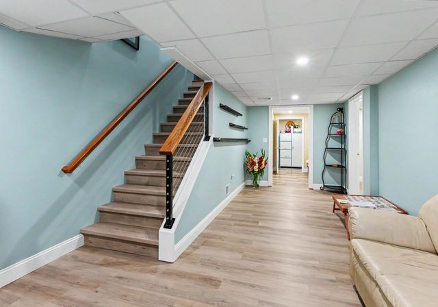 16 Nevins Drive, Londonderry, NH 03053