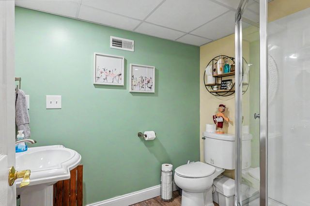 16 Nevins Drive, Londonderry, NH 03053