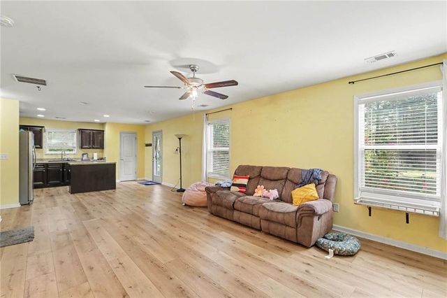 84 Harvest Lane, Rockmart, GA 30153