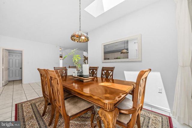 112 CANFIELD HILL DR, Gaithersburg, MD 20878