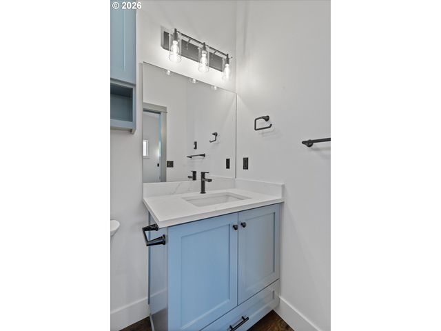 327 Se OAR Ave, Lincoln City, OR 97367