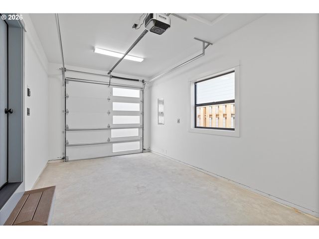 327 Se OAR Ave, Lincoln City, OR 97367