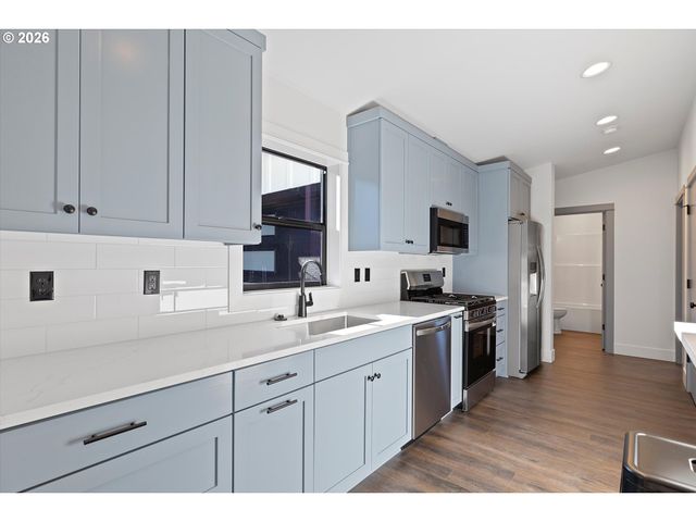 327 Se OAR Ave, Lincoln City, OR 97367