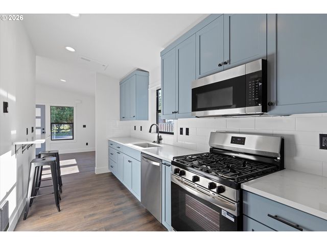 327 Se OAR Ave, Lincoln City, OR 97367