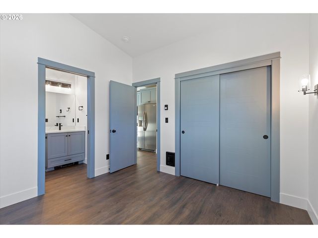 327 Se OAR Ave, Lincoln City, OR 97367