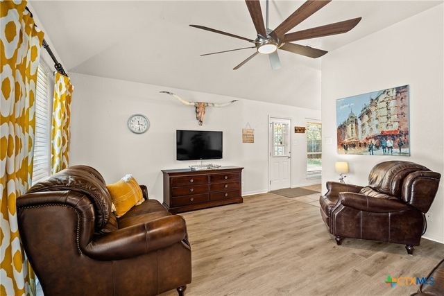 8 Hawthorn Court, Belton, TX 76513