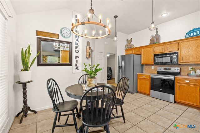 8 Hawthorn Court, Belton, TX 76513