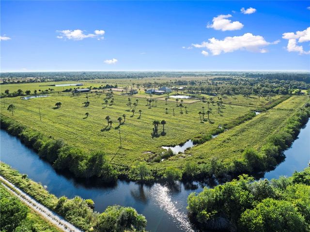 4044 Johnston Road, Fort Pierce, FL 34951