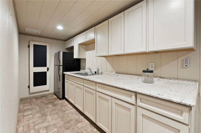 4044 Johnston Road, Fort Pierce, FL 34951