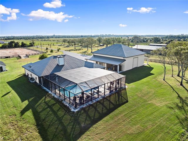 4044 Johnston Road, Fort Pierce, FL 34951