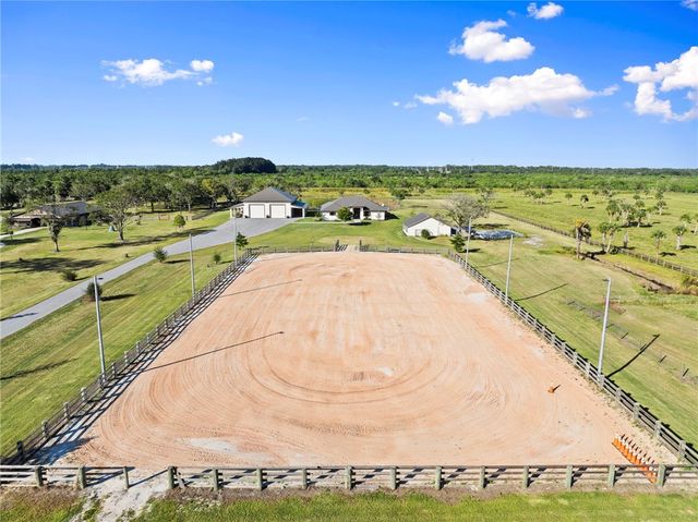 4044 Johnston Road, Fort Pierce, FL 34951