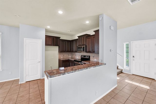 1300 Land Oak Road, Royse City, TX 75189