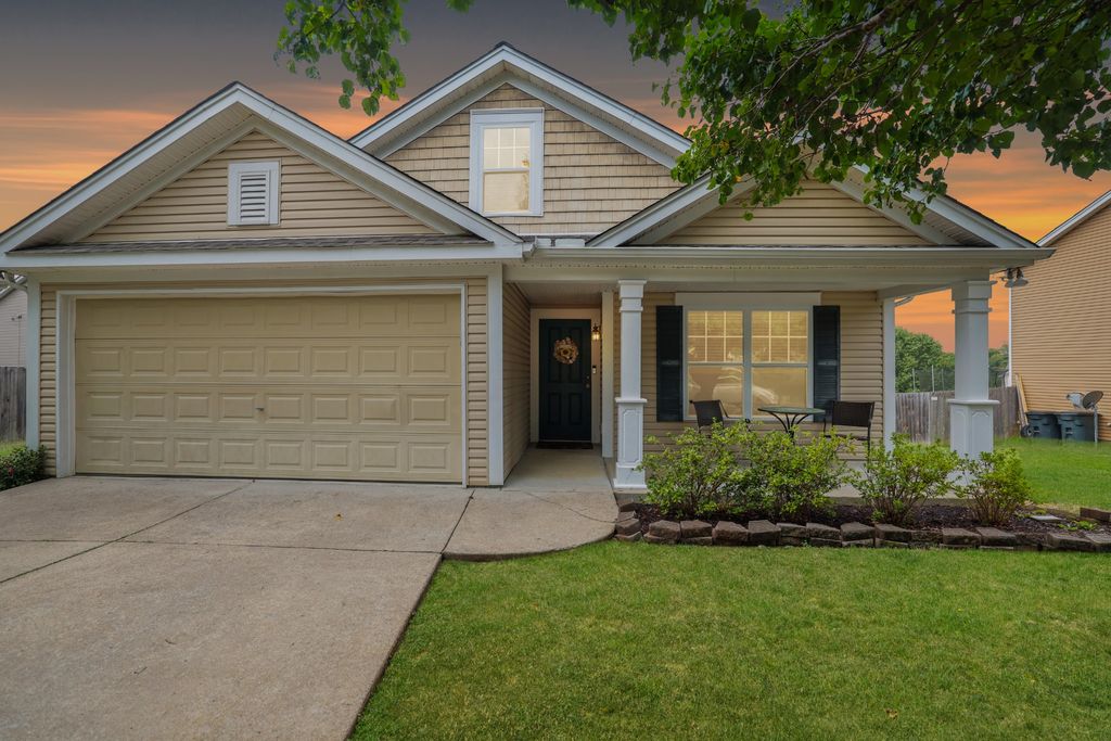 124 Saddle Dr, Hendersonville, TN 37075