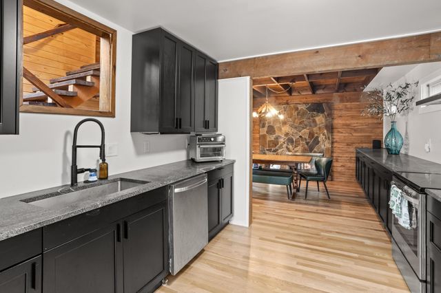 7411 Elm Court, Horace, ND 58047