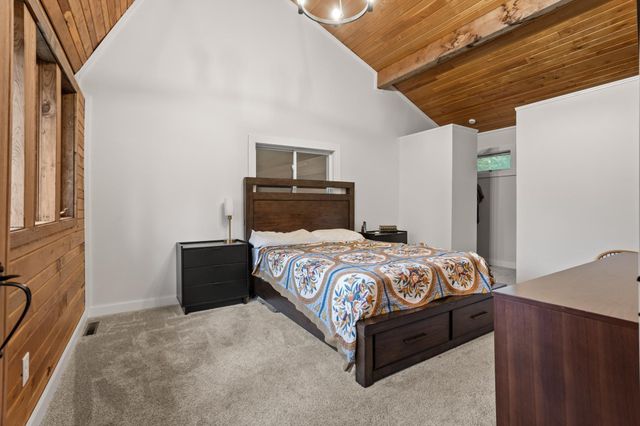 7411 Elm Court, Horace, ND 58047