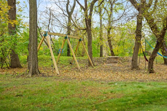 7411 Elm Court, Horace, ND 58047