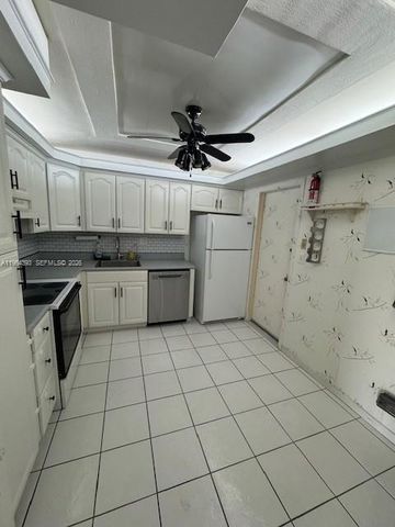 3161 S Ocean Dr 809, Hallandale Beach, FL 33009