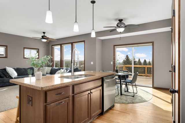 20508 Hartford Way, Lakeville, MN 55044