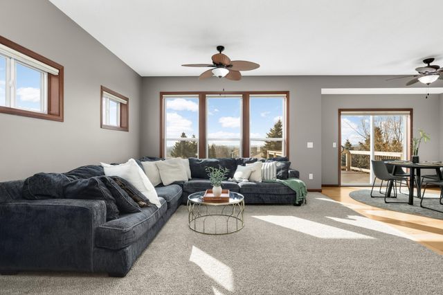 20508 Hartford Way, Lakeville, MN 55044