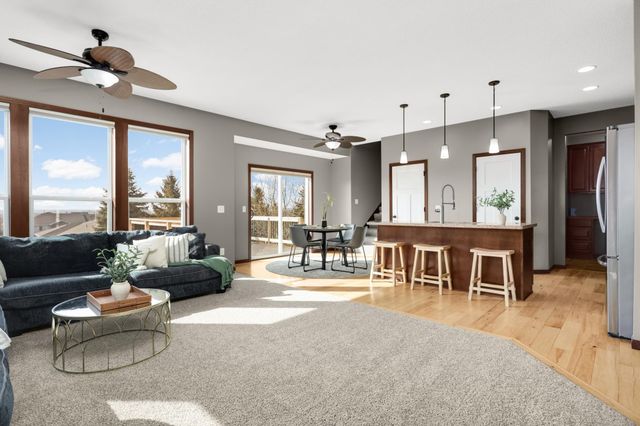 20508 Hartford Way, Lakeville, MN 55044