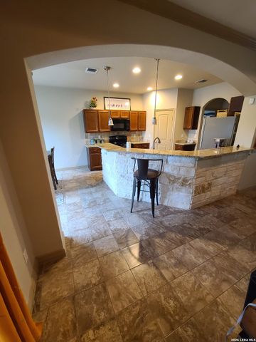530 County Road 3822, San Antonio, TX 78253