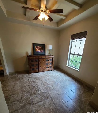 530 County Road 3822, San Antonio, TX 78253