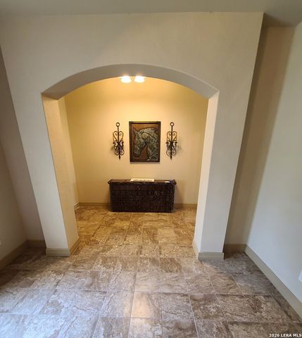 530 County Road 3822, San Antonio, TX 78253