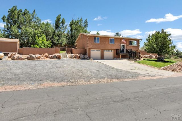 846 S Palomar Dr, Pueblo West, CO 81007