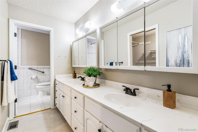 5804 S Kline Street, Littleton, CO 80127