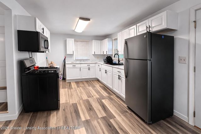 506 S East Street, Lansing, MI 48912