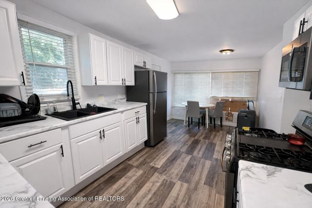 506 S East Street, Lansing, MI 48912