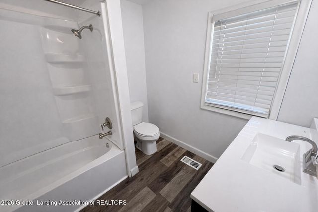 506 S East Street, Lansing, MI 48912