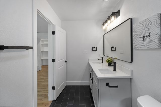 4202 Sheffield Drive, Grand Prairie, TX 75052