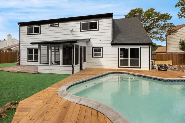 4202 Sheffield Drive, Grand Prairie, TX 75052