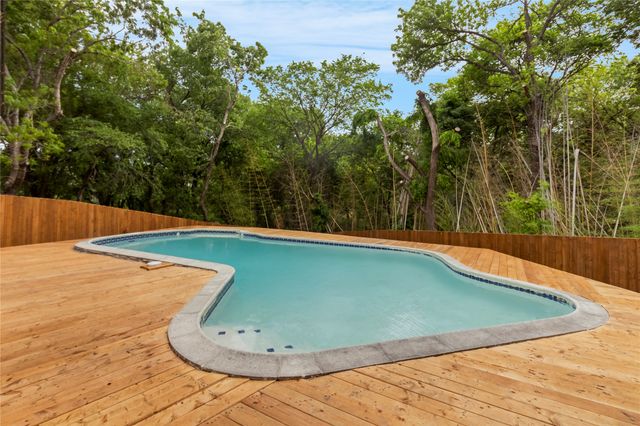 4202 Sheffield Drive, Grand Prairie, TX 75052