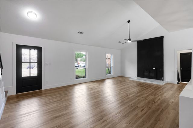 4202 Sheffield Drive, Grand Prairie, TX 75052