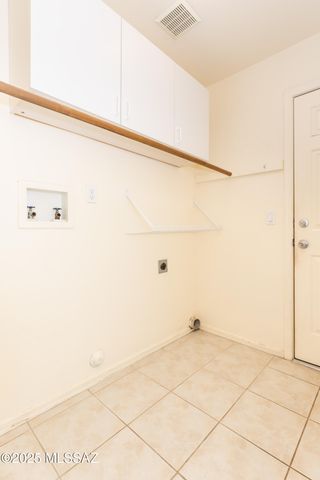 10251 E paseo juan tabo, Tucson, AZ 85747