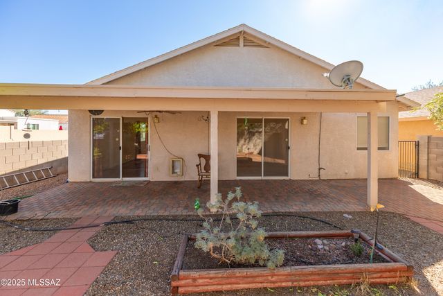 10251 E paseo juan tabo, Tucson, AZ 85747